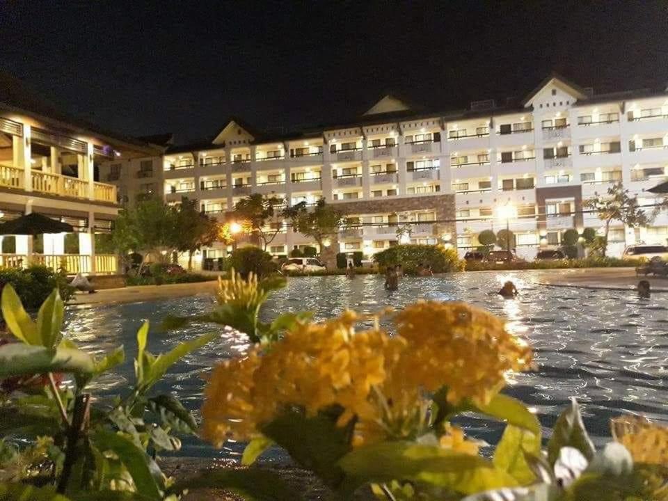 Ri'S One Oasis W Free Pool Back Of Sm City Mall Davao City Buitenkant foto