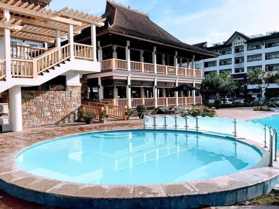 Ri'S One Oasis W Free Pool Back Of Sm City Mall Davao City Buitenkant foto