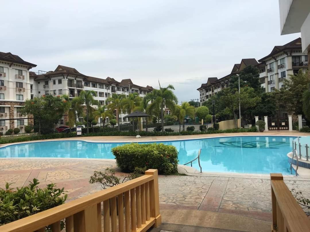 Ri'S One Oasis W Free Pool Back Of Sm City Mall Davao City Buitenkant foto